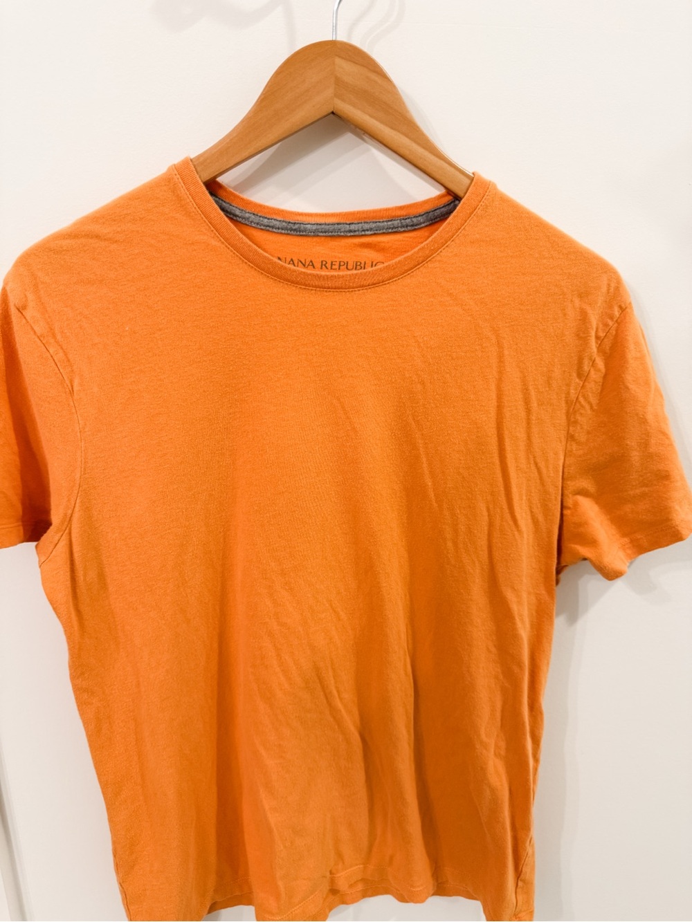 Banana Republic Vibrant Orange Crew Neck Tee